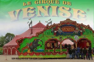 Cirque de Venise Featured