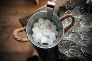 Ice bucket