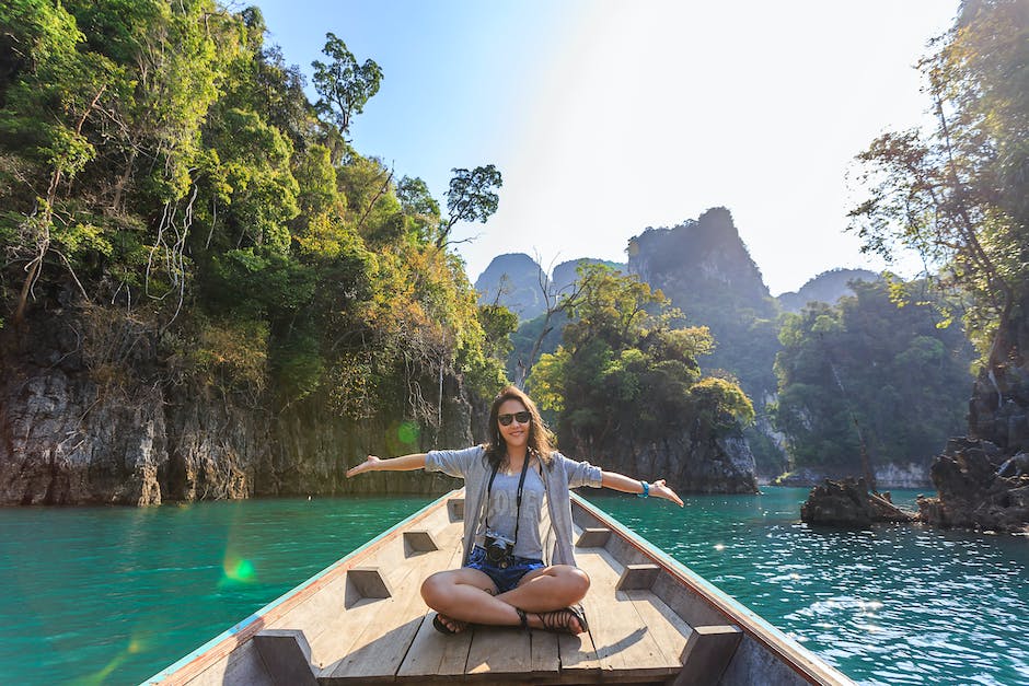 boat tour