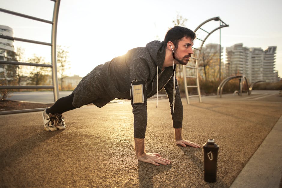 finding a workout buddy while traveling