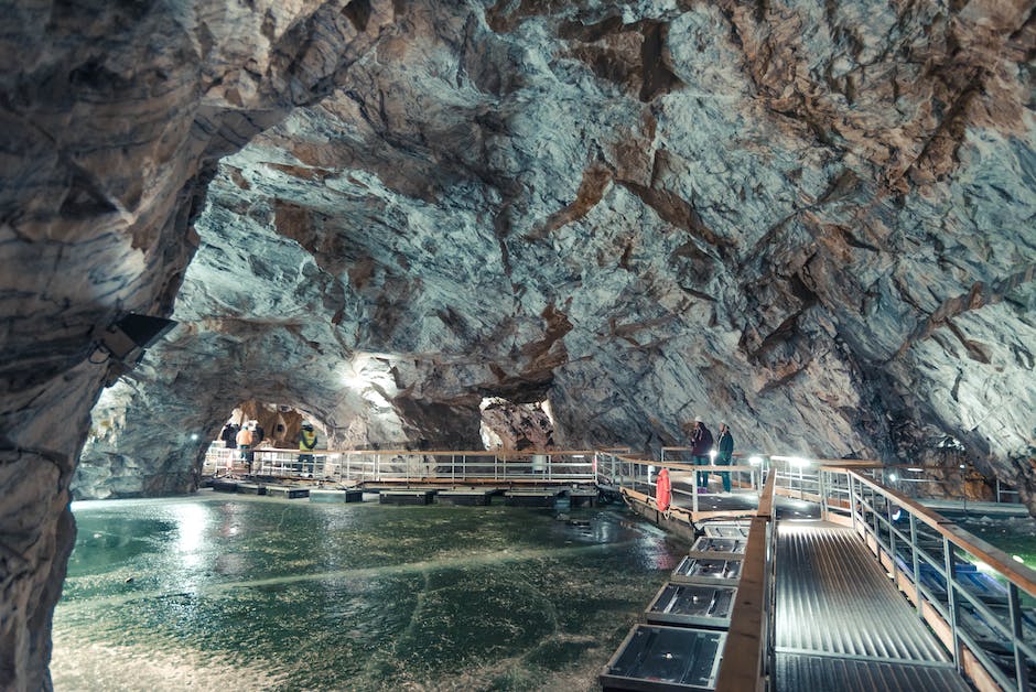 hydration during underground exploration