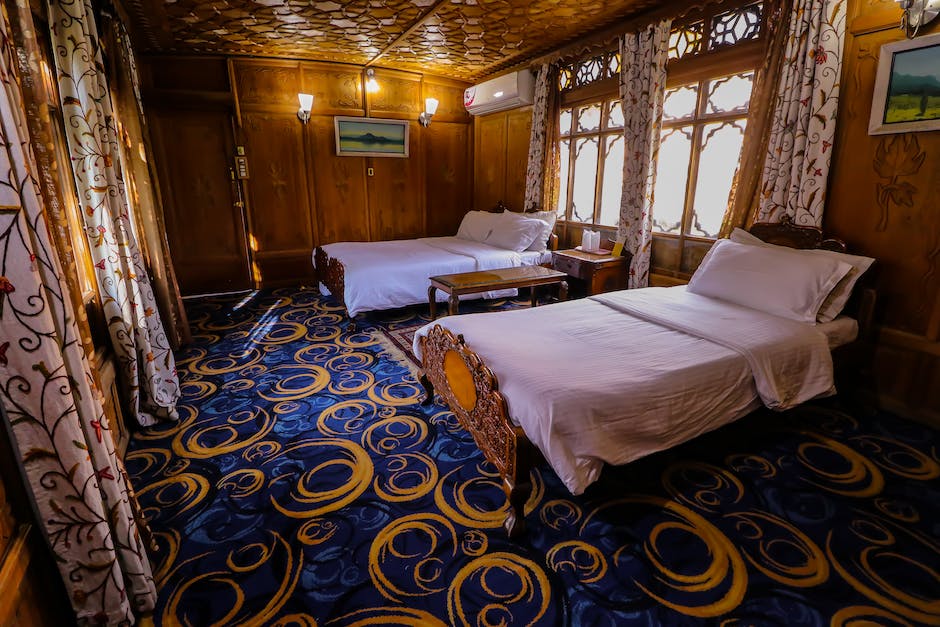 luxury hostel bedroom