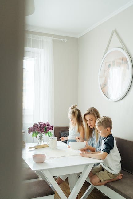 parent and child making a budget